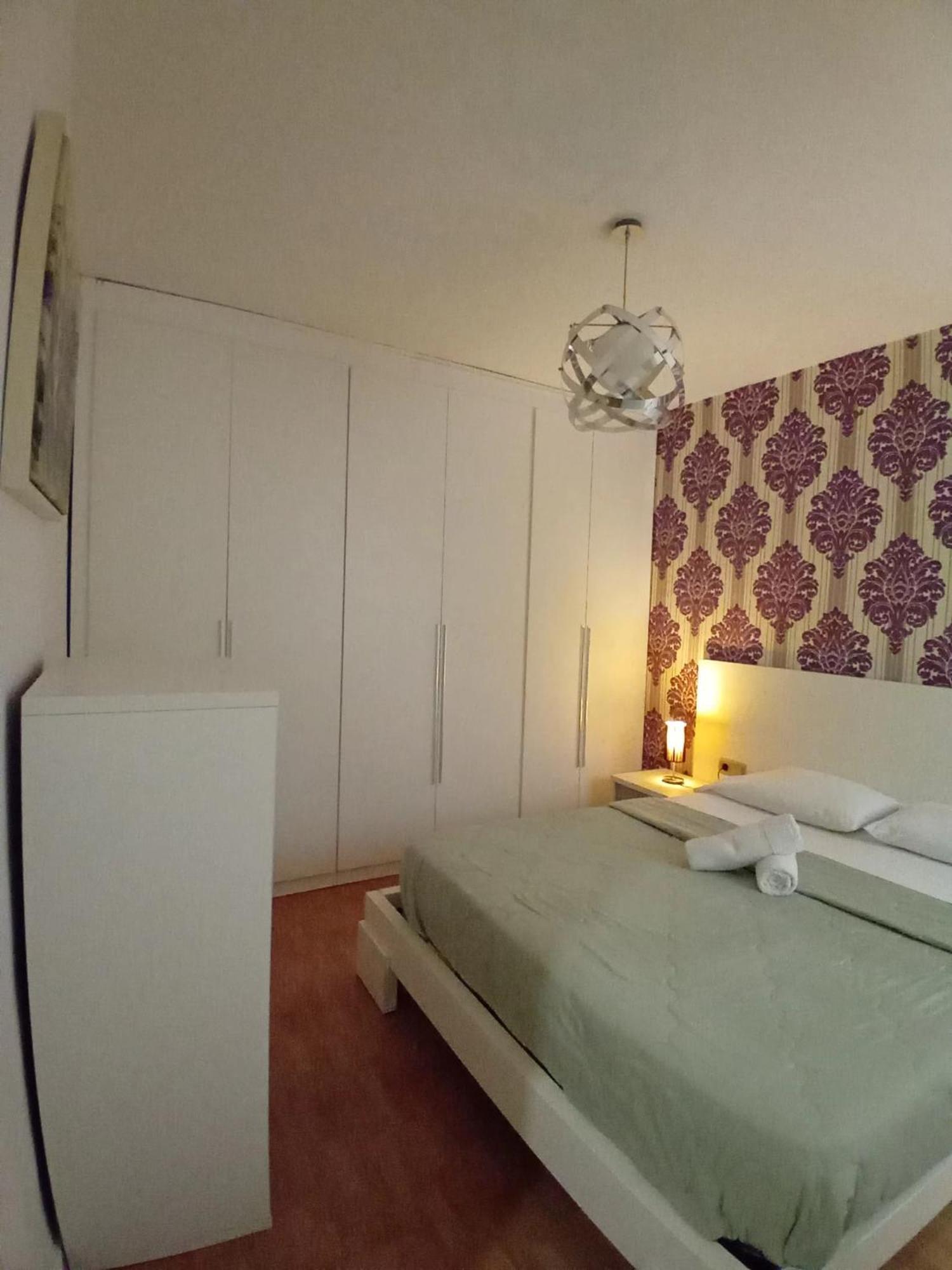 Amplio Apartamento Centro De Аліканте Екстер'єр фото