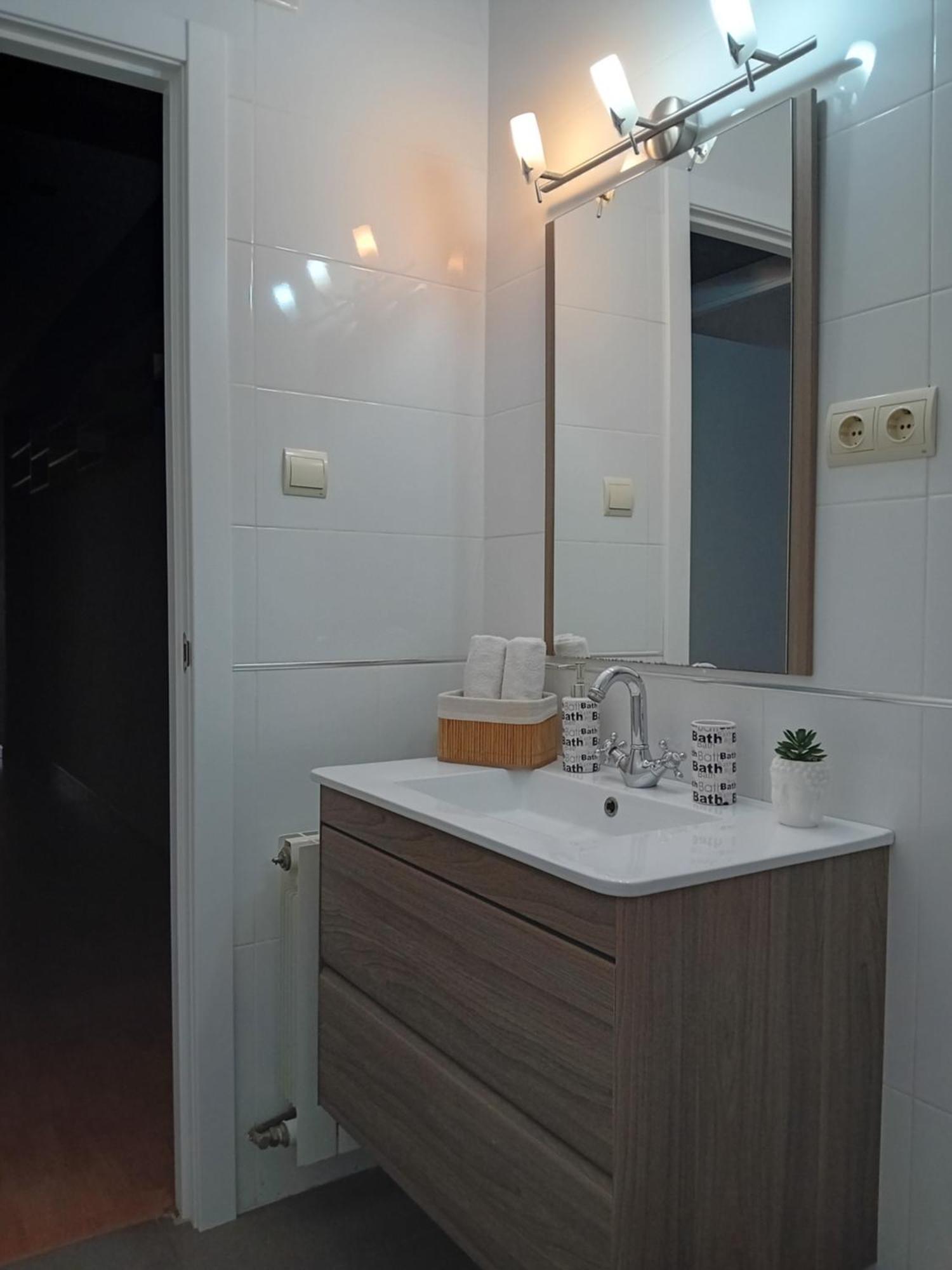Amplio Apartamento Centro De Аліканте Екстер'єр фото